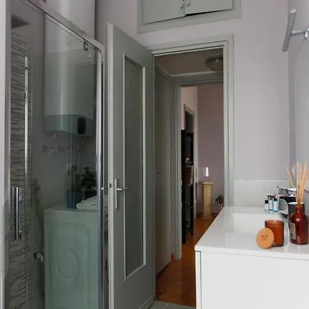 Apartment The Rent - Spacious One-bedroom In Moscova District