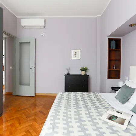 Apartment The Rent - Spacious One-bedroom In Moscova District *